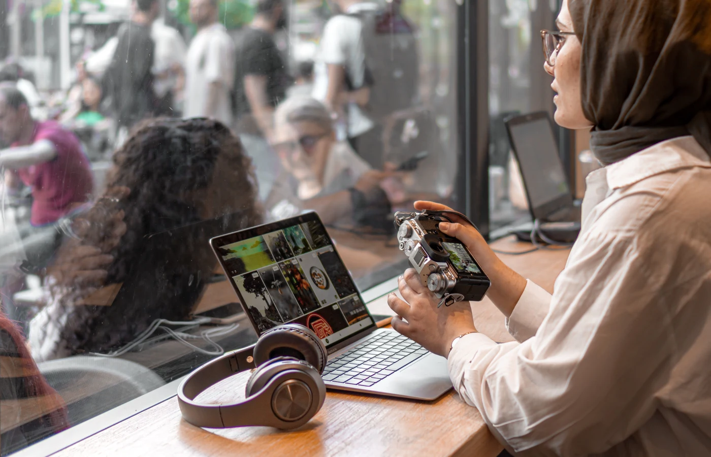 Petite entreprise dans un environnement de travail réel et accessible