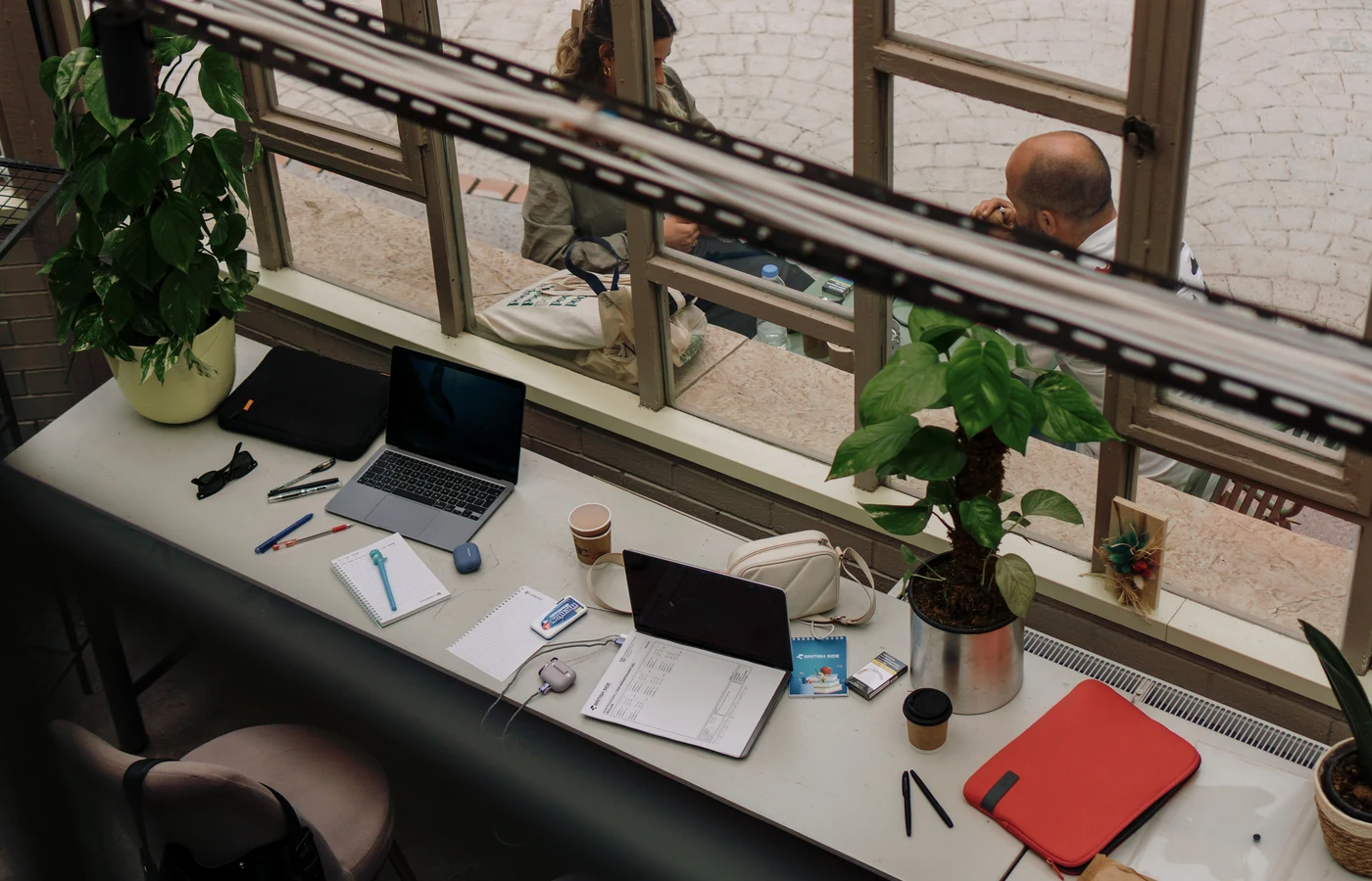 Petite entreprise dans un environnement de travail réel et accessible